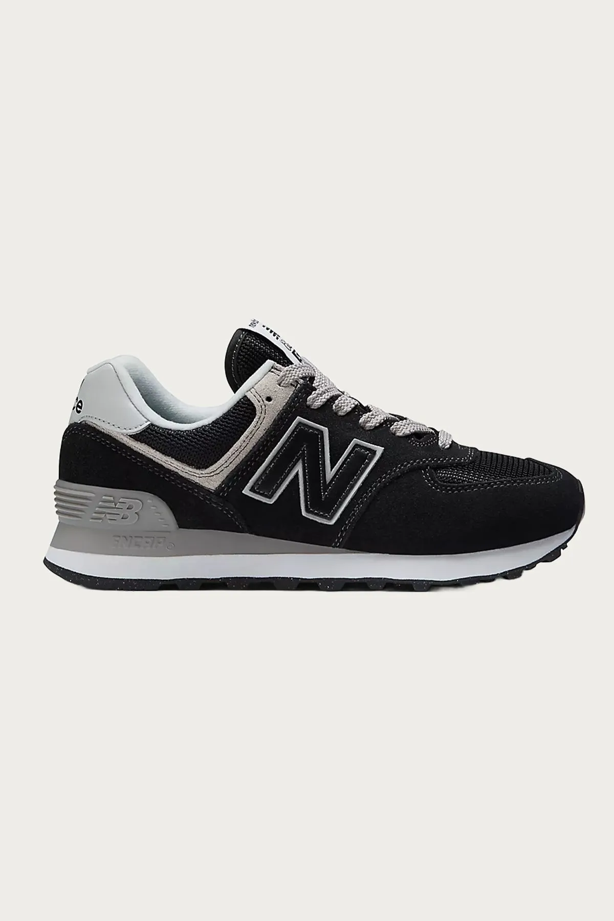 574 Core - Black/White