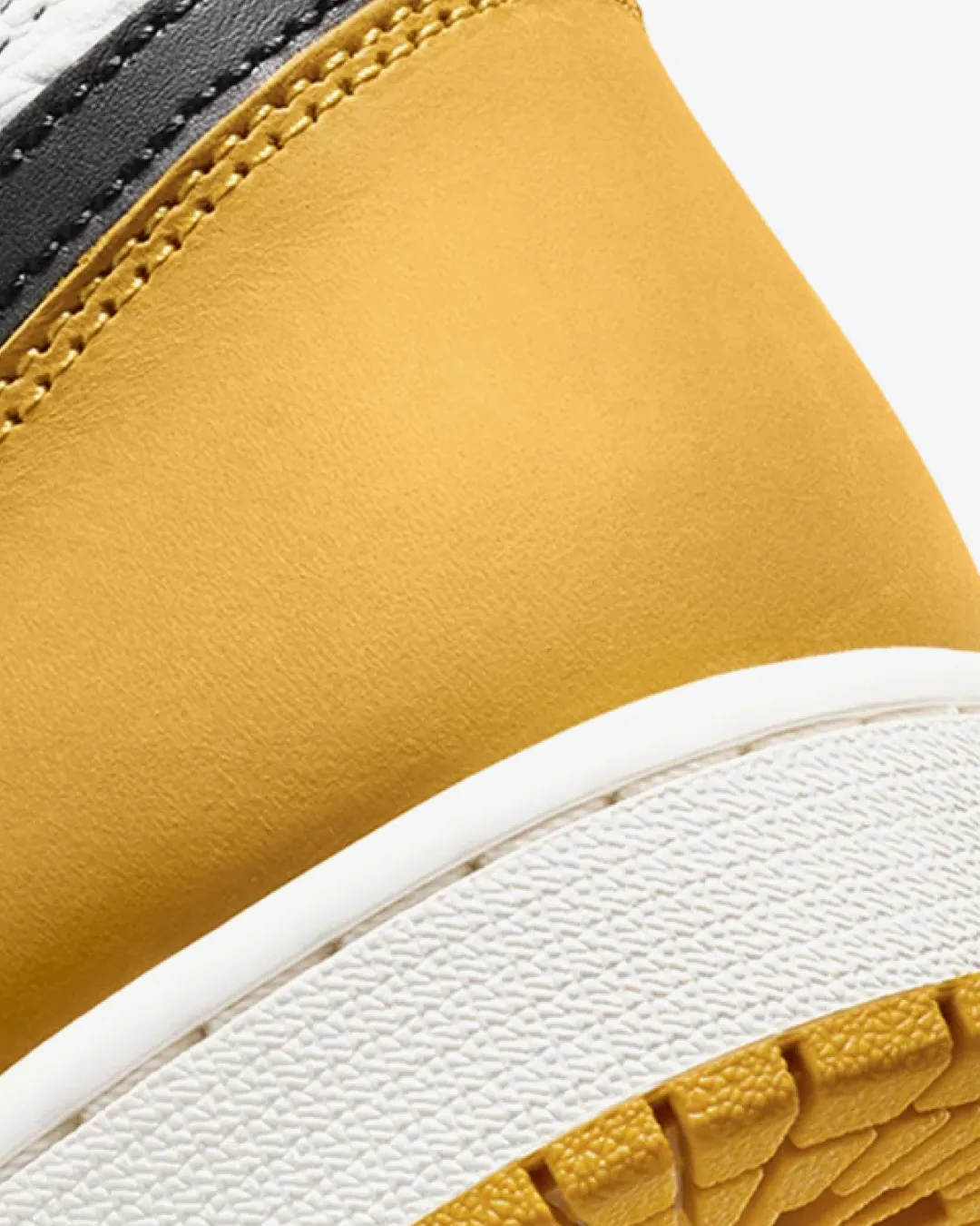 Nike Air Jordan 1 Retro High OG Yellow Ochre Sneakers