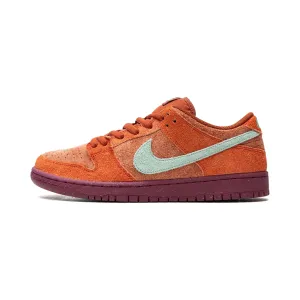 Nike SB Dunk Low Mystic Red Rosewood