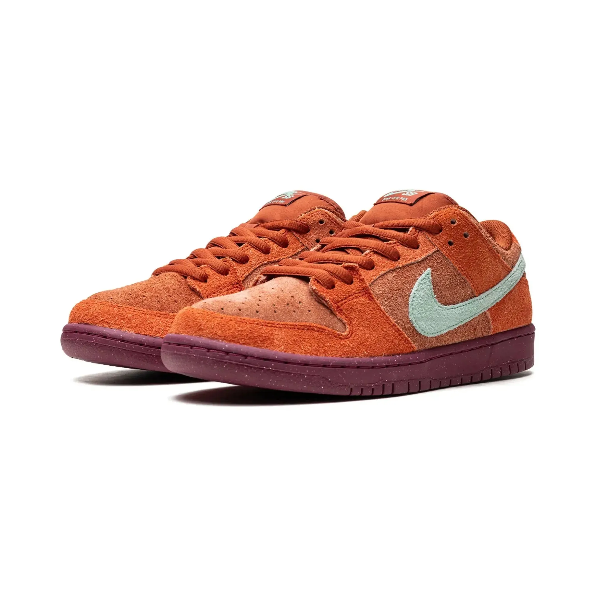 Nike SB Dunk Low Mystic Red Rosewood
